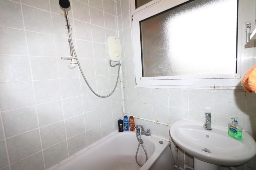 Cosy 3 Bed Apt, Old Truman Brewery! Brick Lane, London, E1 Exterior photo