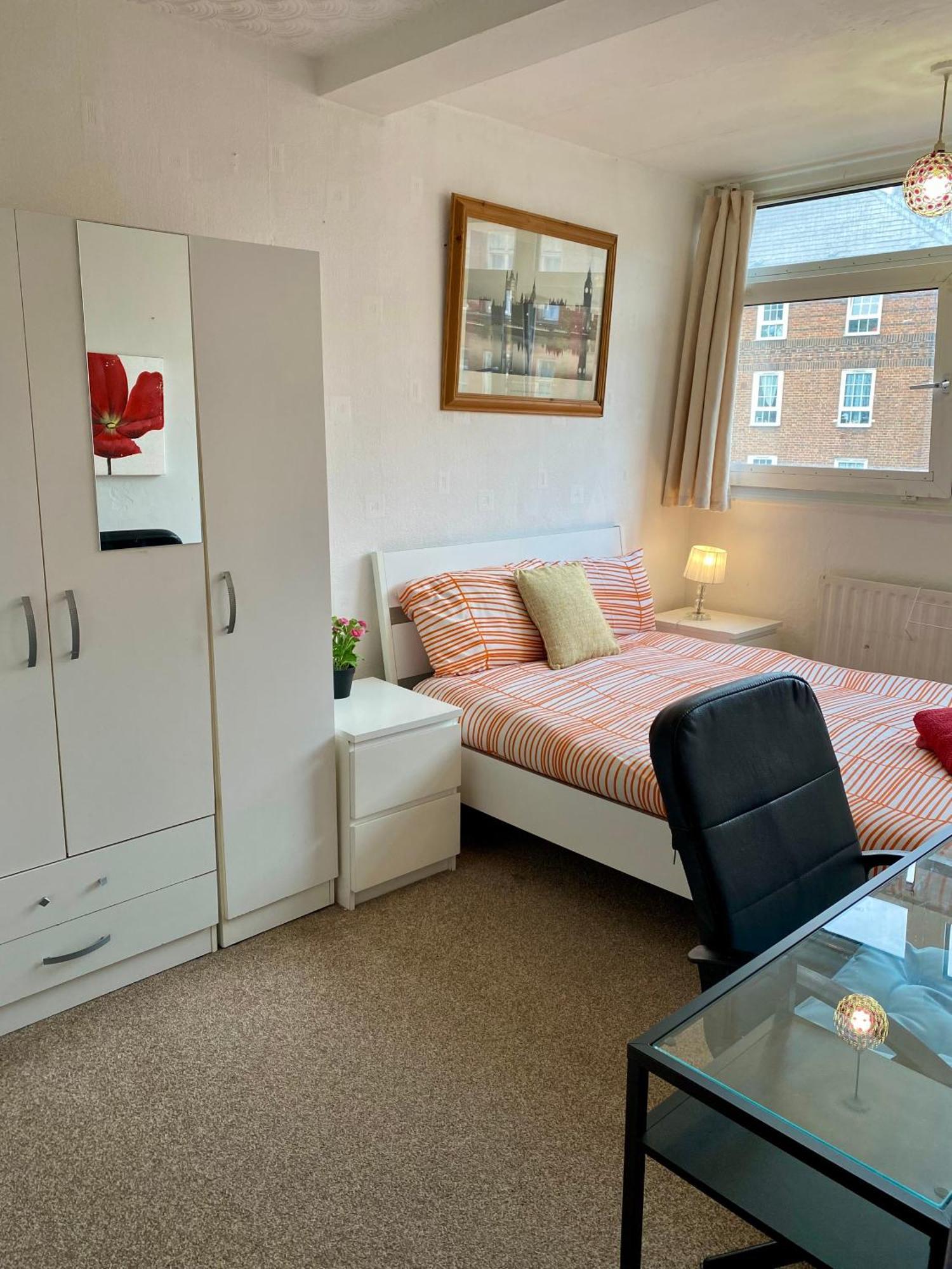 Cosy 3 Bed Apt, Old Truman Brewery! Brick Lane, London, E1 Exterior photo