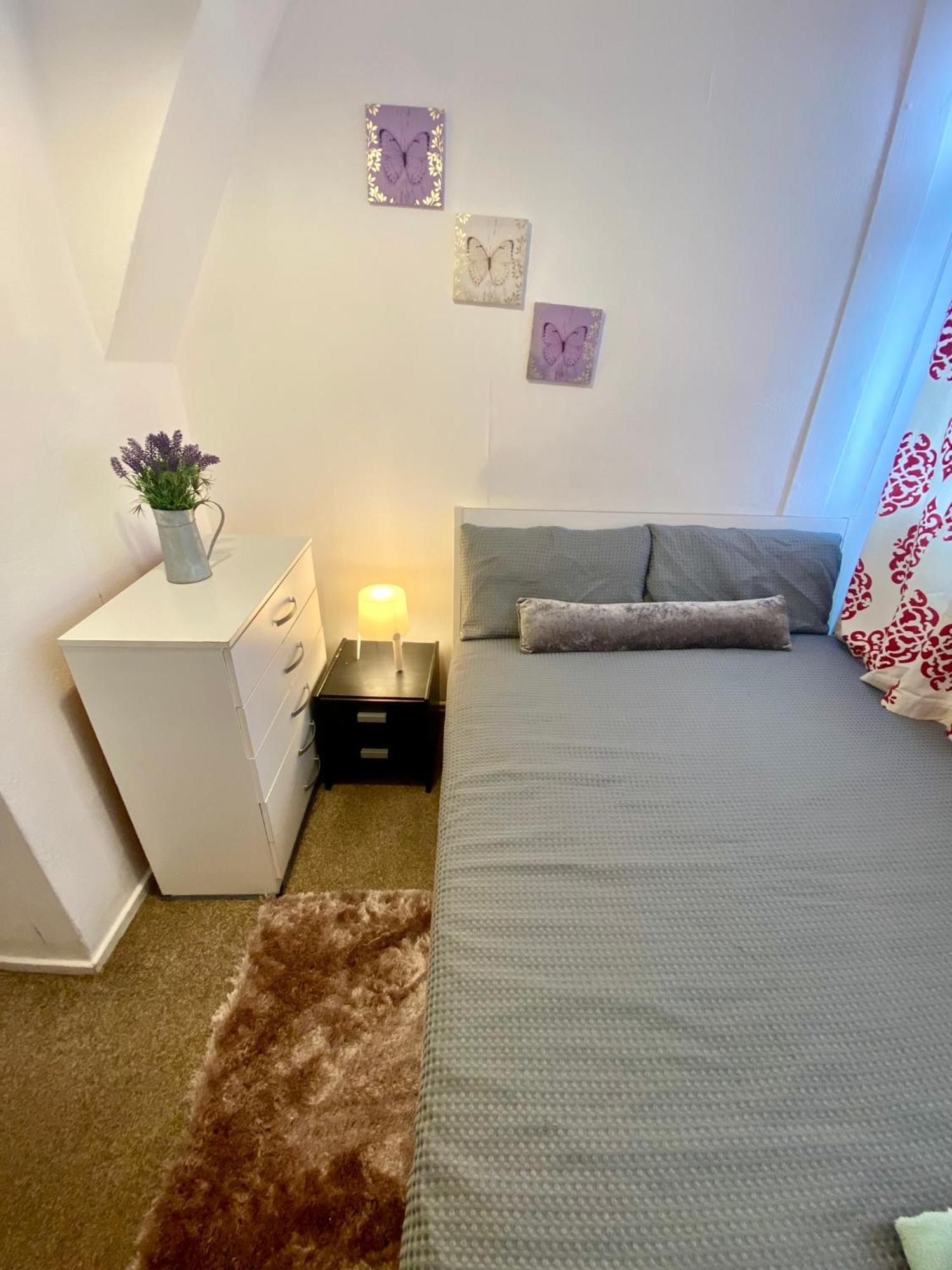 Cosy 3 Bed Apt, Old Truman Brewery! Brick Lane, London, E1 Exterior photo